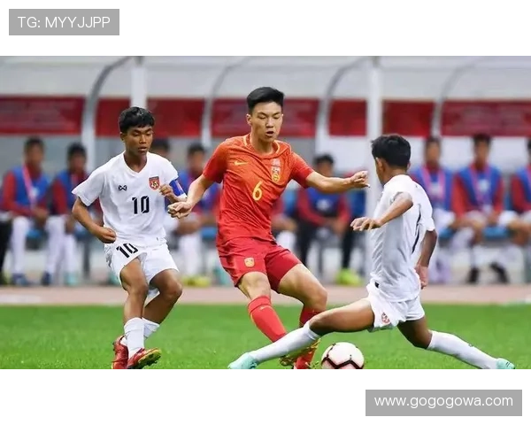 中国男足迎战日本队，备战亚洲杯决赛圈，实力较量一触即发